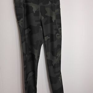 Old Navy Black and Gray Camouflage Leggings